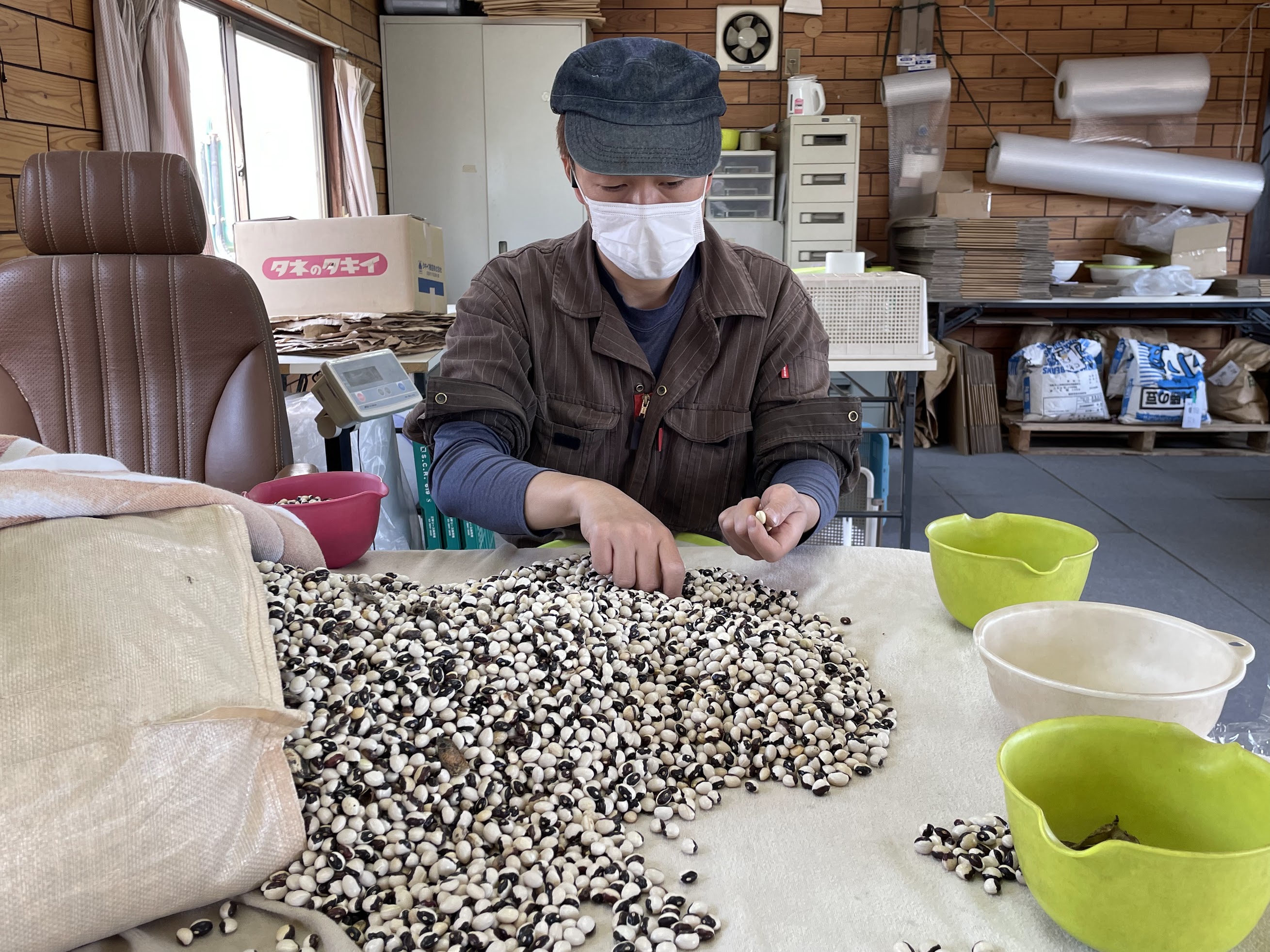 北海道 上士幌町】小林先生に豆の選別を習う | 豆なブログ